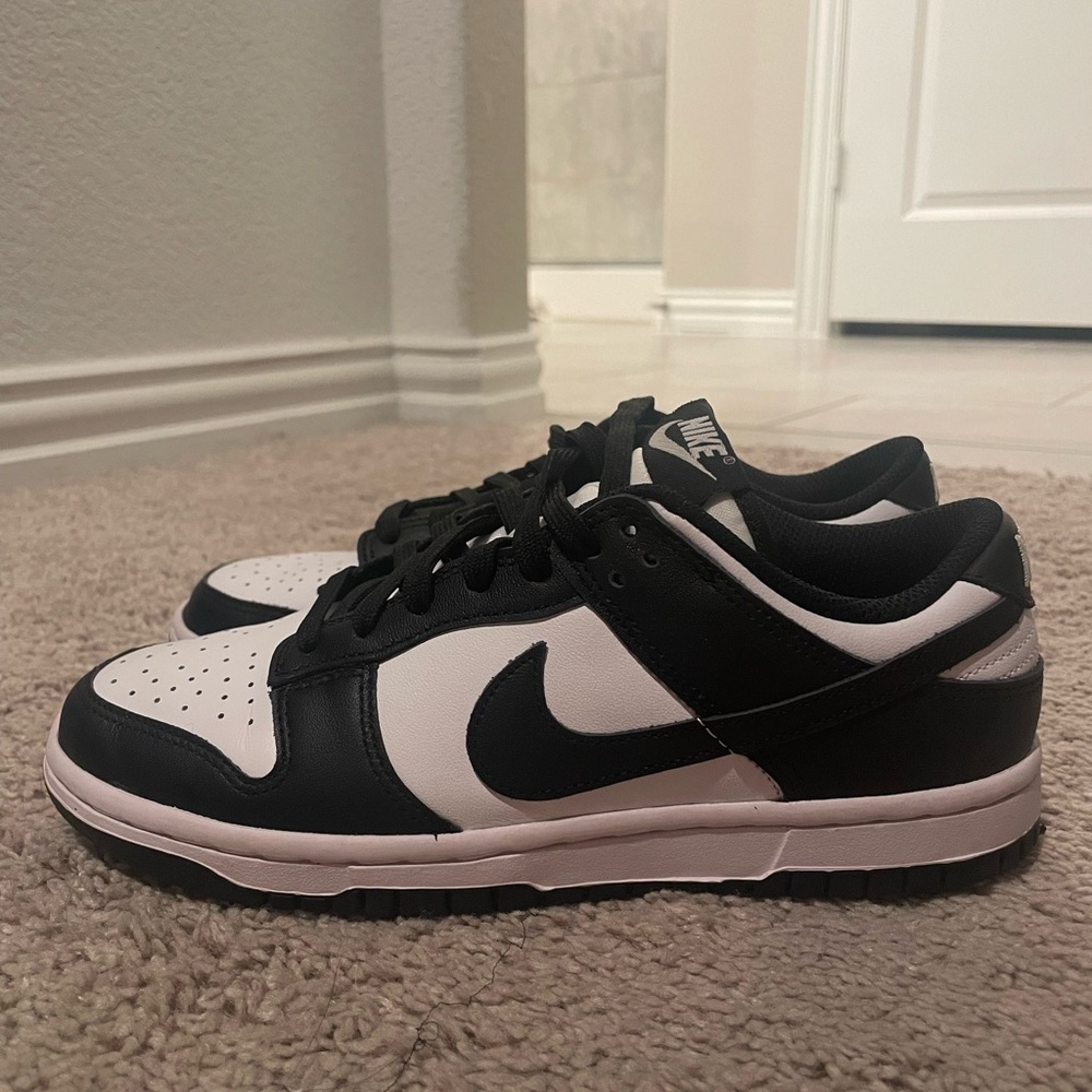 Women’s dunks